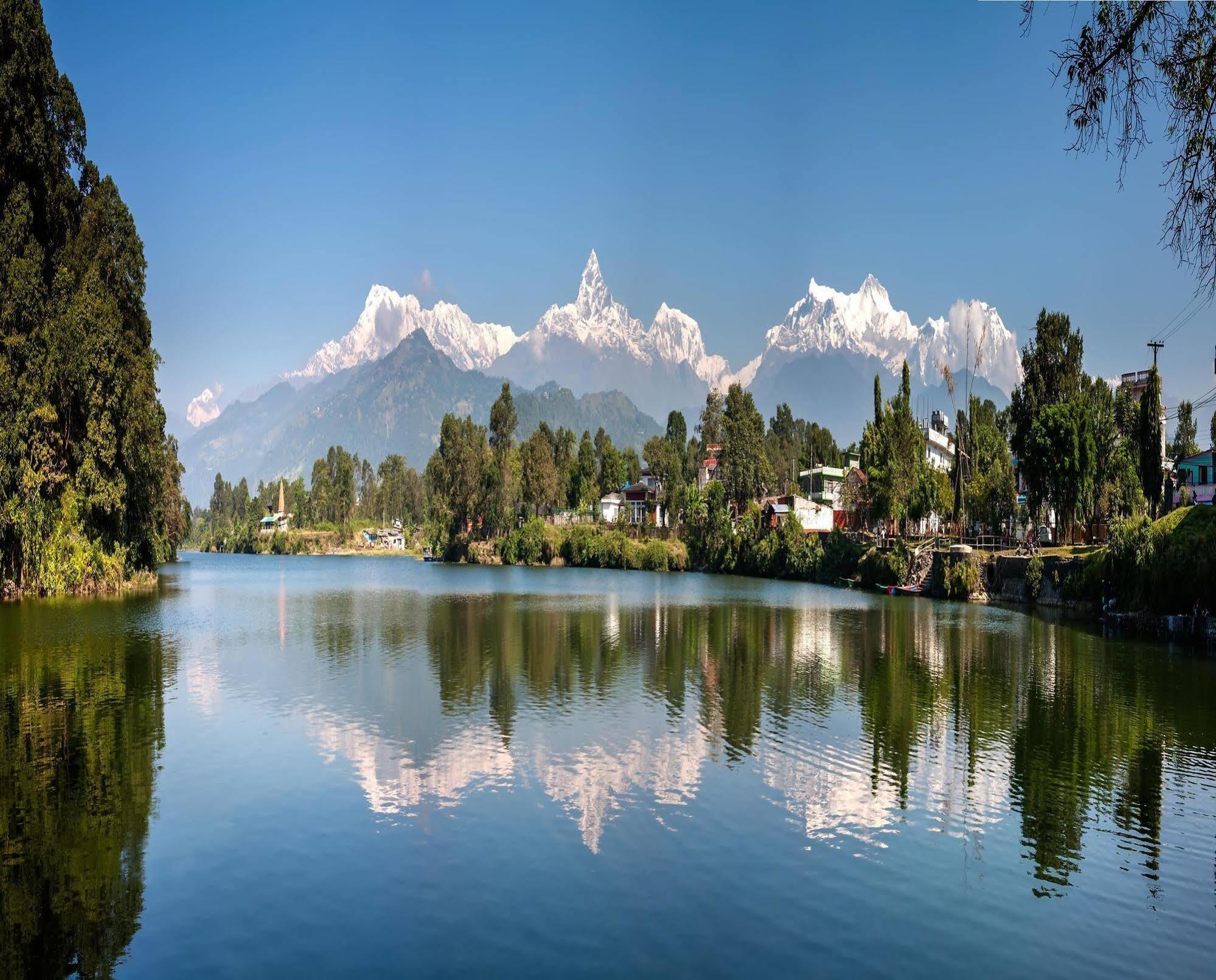 Hotel Pokhara Goodwill Extérieur photo