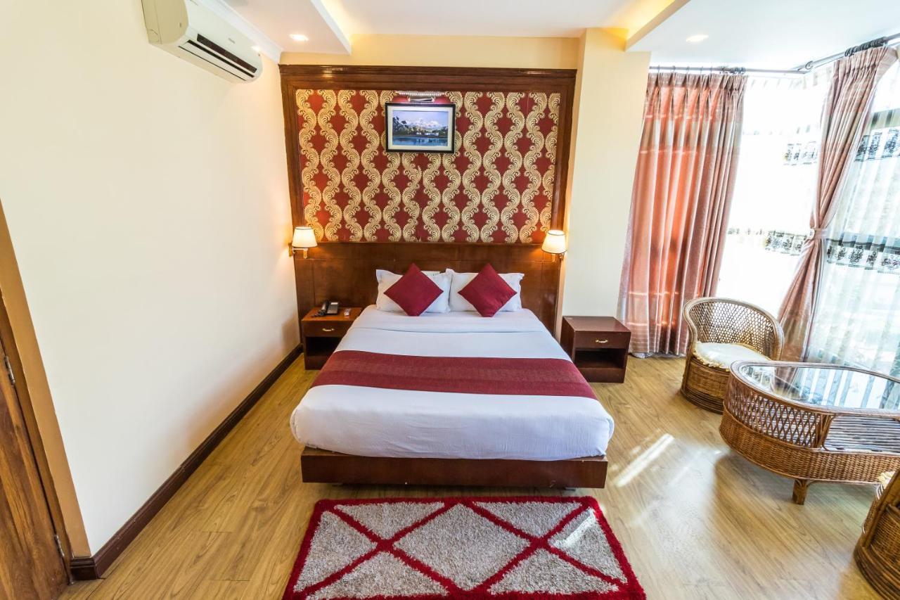 Hotel Pokhara Goodwill Extérieur photo