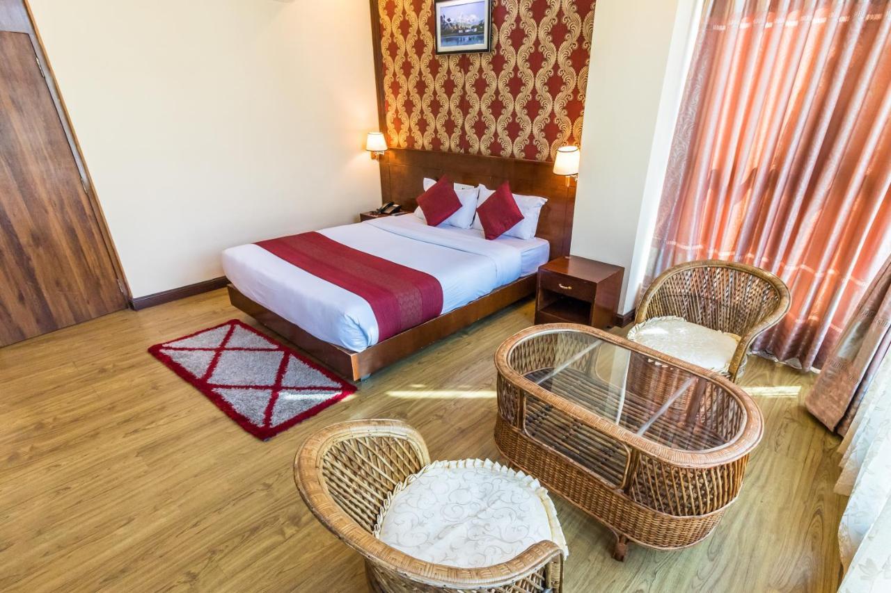Hotel Pokhara Goodwill Extérieur photo